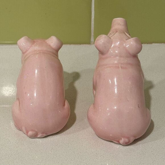 Vintage Pig Salt and Pepper Shakers Made in Taiwan - Picture 4 of 6